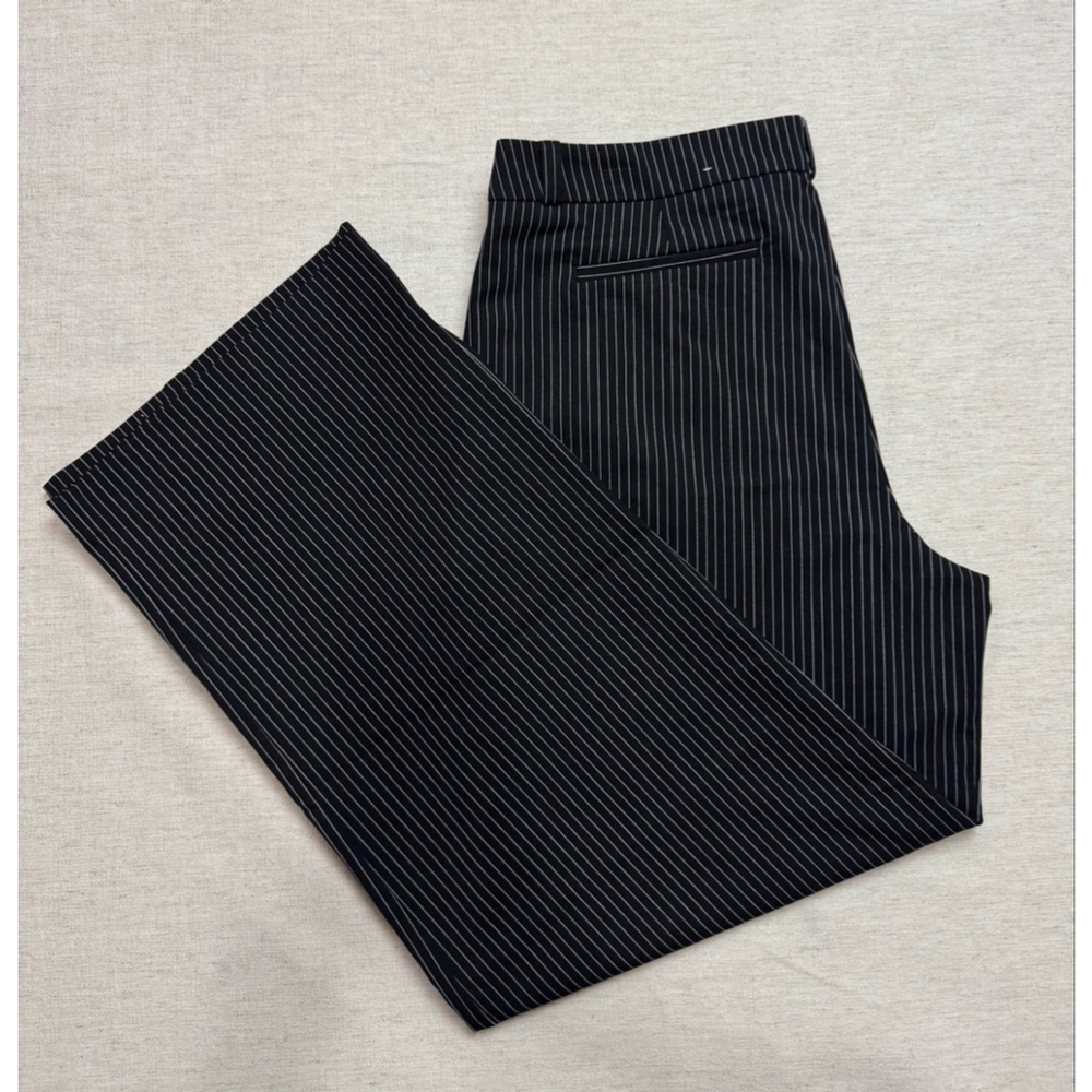 A New Day Woman Black White Pinstripe wide leg trouser pants size 14 grunge goth - Picture 6 of 6